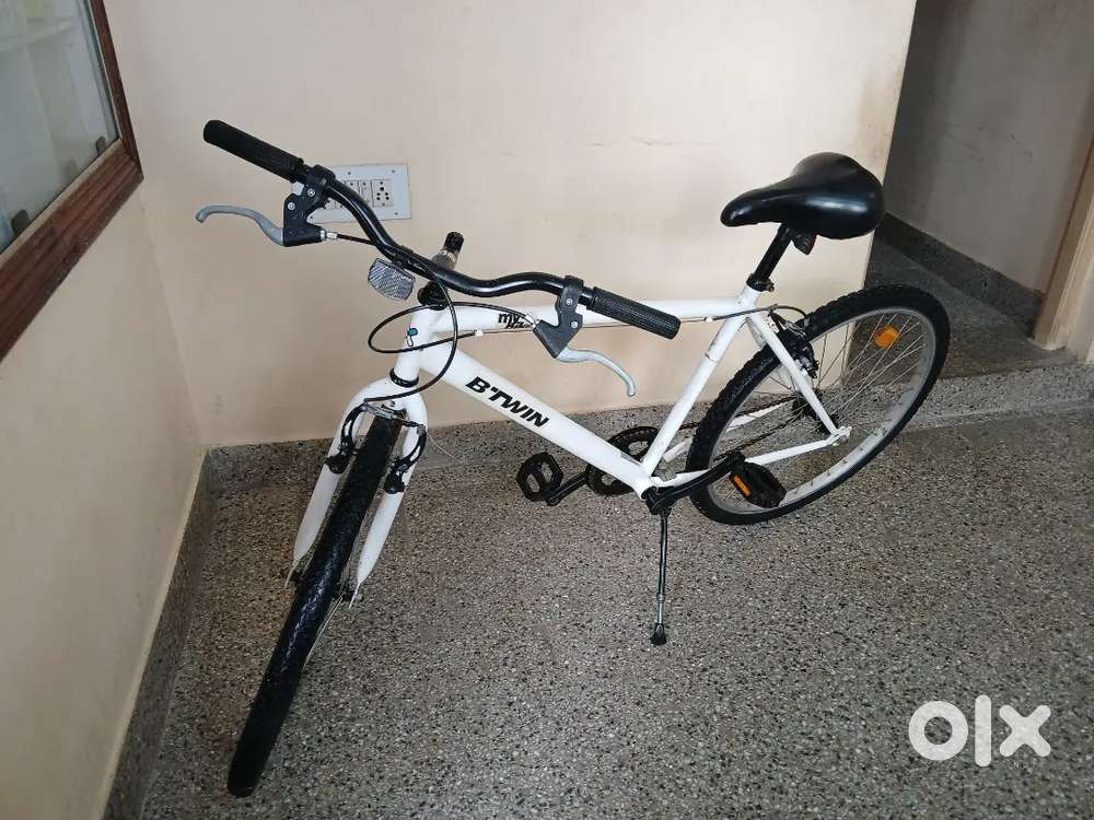 Good condition for sale in Indiranagar