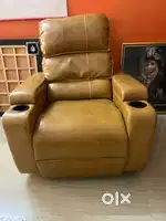 Recliner sofa single