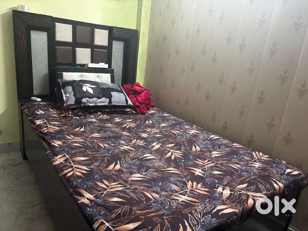 1bhk semi furnished flat for rent near uttam nagar West metro