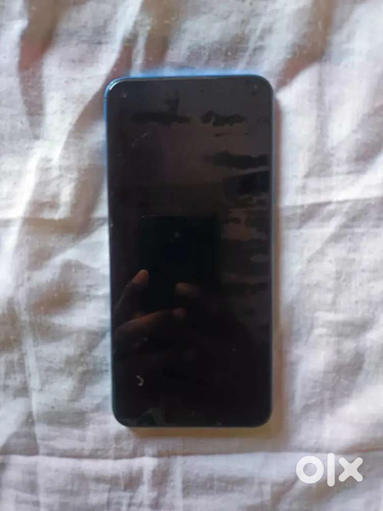 vivo Y50 (Pearl White, 128 GB) (8 GB RAM)