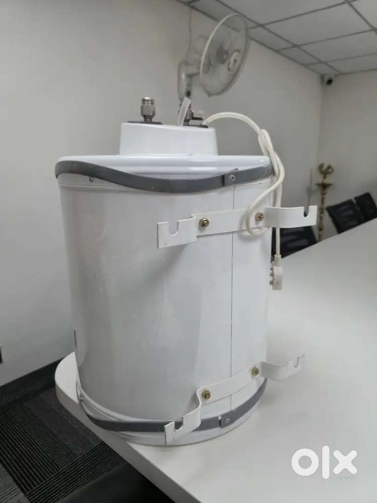 Superline Geyser 25 ltr for sale