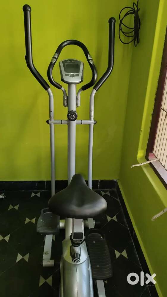 Aerofit exercise cycle