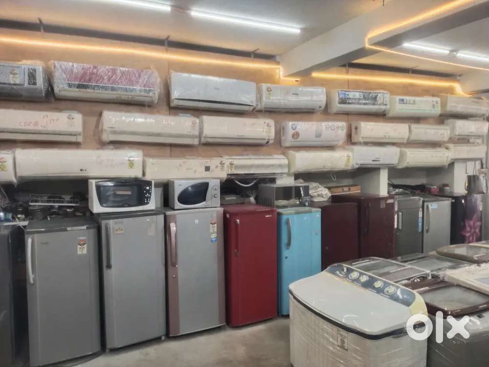 Second hand shop fridges *-*