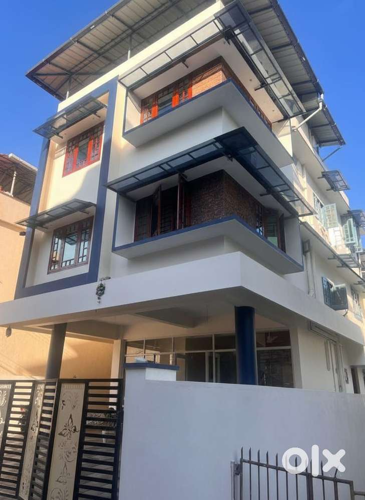 wanted Room boys / cleaners / receptionist for a new tourist home