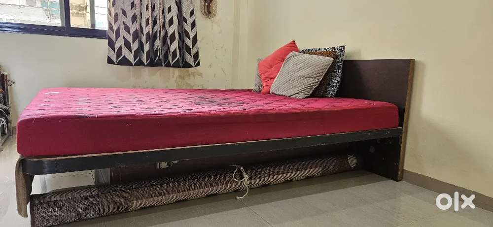 Excellent Quality Plywood 4 by 6 Bed with Mattress