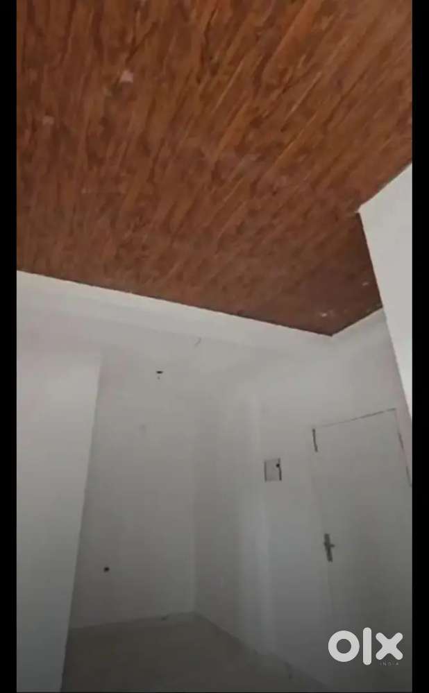 Seperate room with washroom (only common kichen)