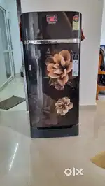 1.8 years old. Samsung 198L 5 Star Inverter Refrigerator Fridge.