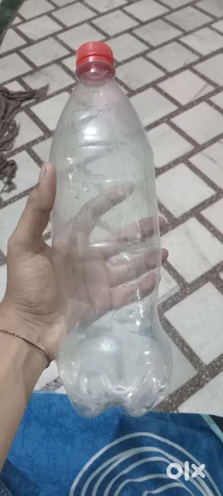 Water bottlei