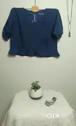 Casual top,brand new