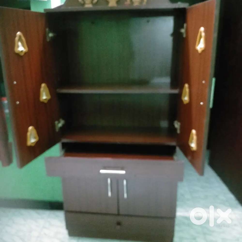 Pooja wooden rack