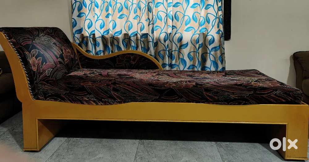 Divon kot with mattress
