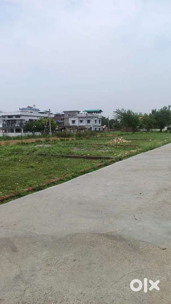 पौंधा में प्लॉट बिकाऊ है R3 प्लॉट है