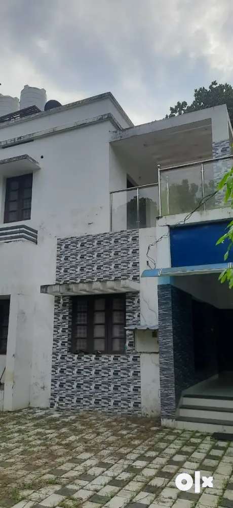 Fully furnished House for rent besides ithikkara river