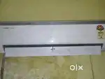 Voltas mint condition 1.50 ton AC argent need money