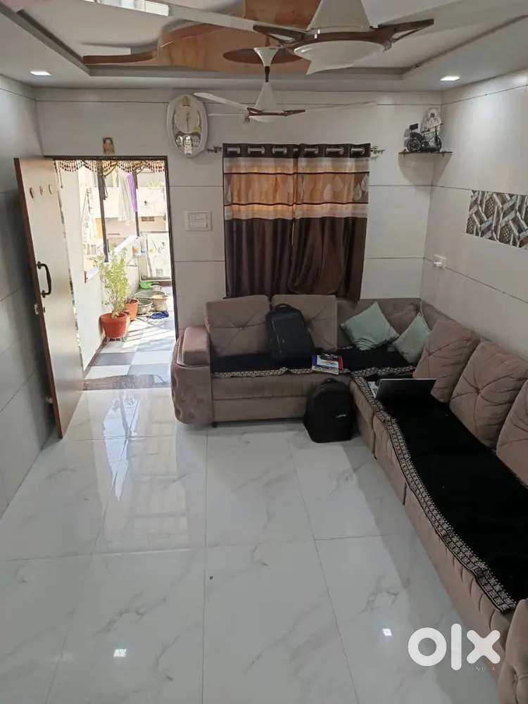 2b 1h 2k 1કાર પાર્કિંગ. 2બાઇકપાર્કિંગ ઉપર નીચે બાંધ કામ