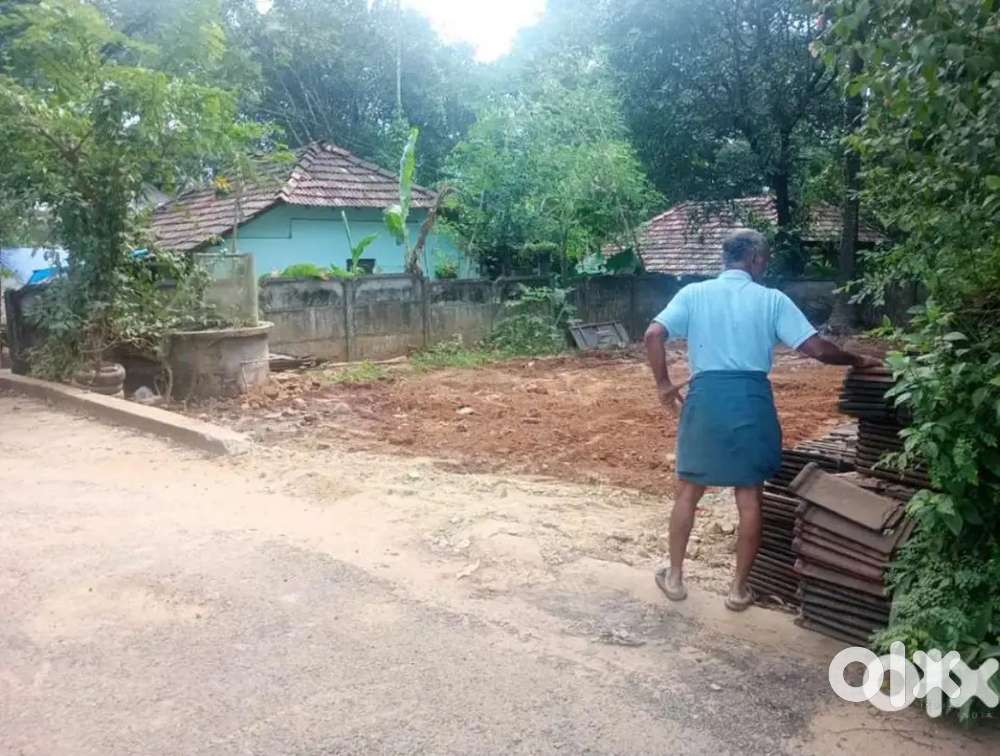 കല്ലൂർ 4 സെന്റ് സ്‌ക്വയർ പ്ലോട്ട് വില്പനക്ക്