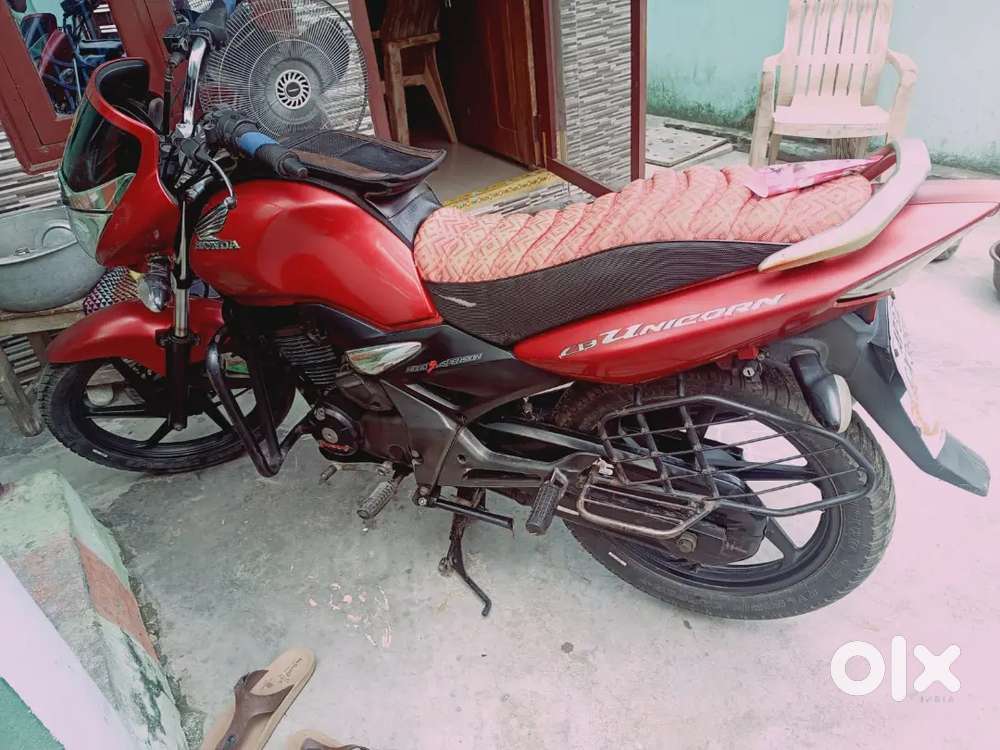 Honda unicorn BS4
