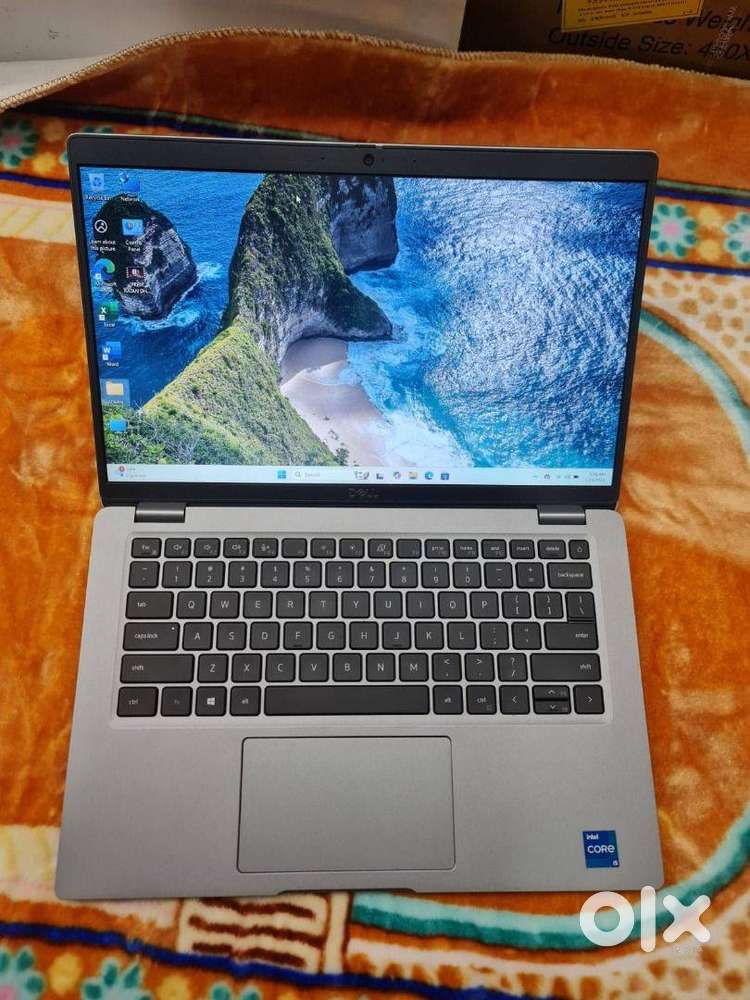 Dell 5240 Latitude _ i7 11/12th Gen 32GB RAM 512GB SSD NEW Condition