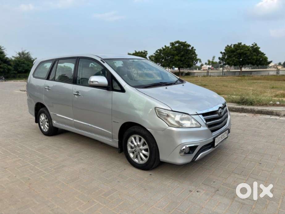 Toyota Innova 2.5 VX 8 STR, 2013, Diesel