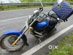 Bajaj Avenger bike 220 DTS-i