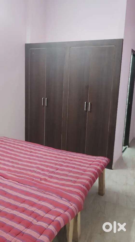 One room set on rent (without kitchen)