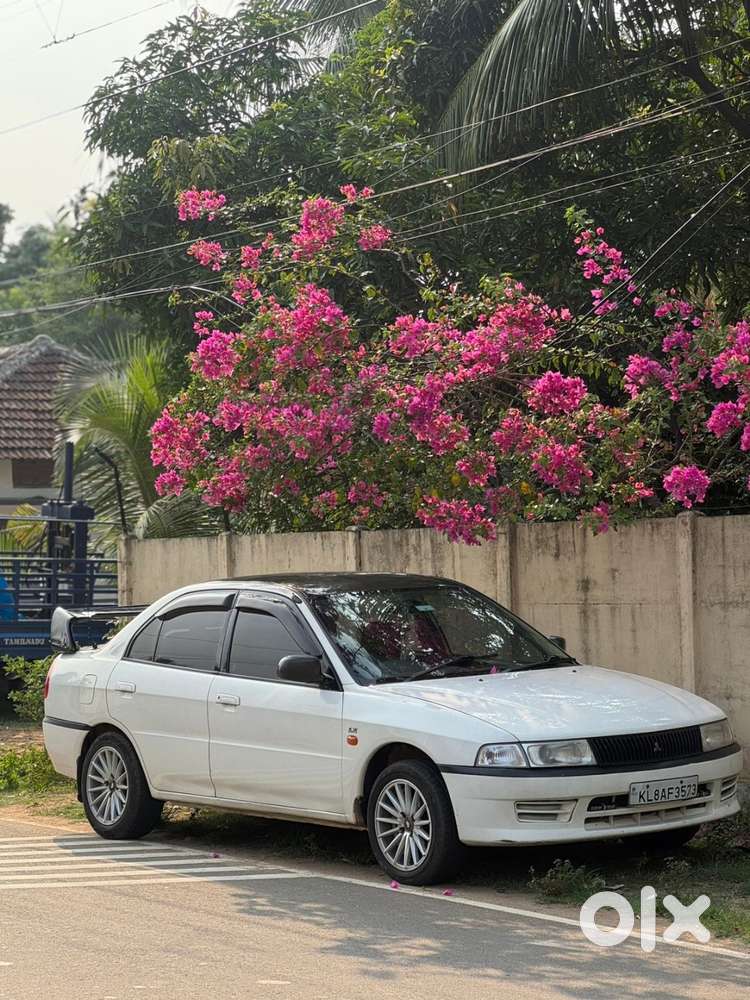 Mitsubishi Lancer 2005 Petrol 120000 Km Driven
