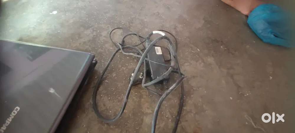 Compaq laptop v6000 house fan  all working laptop dead