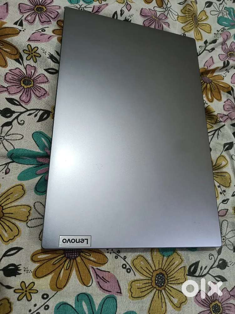 Lenovo v15 Laptop 8gb ram.512gb SSD internal storage with AMD graphics