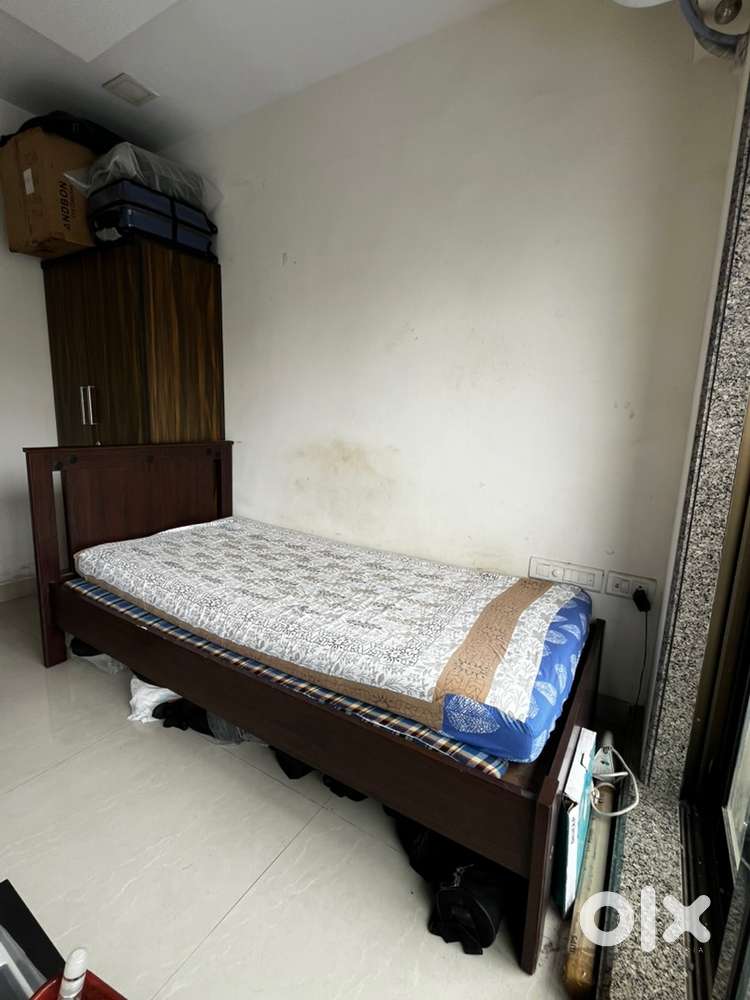 SONGESAND Bed, brown color