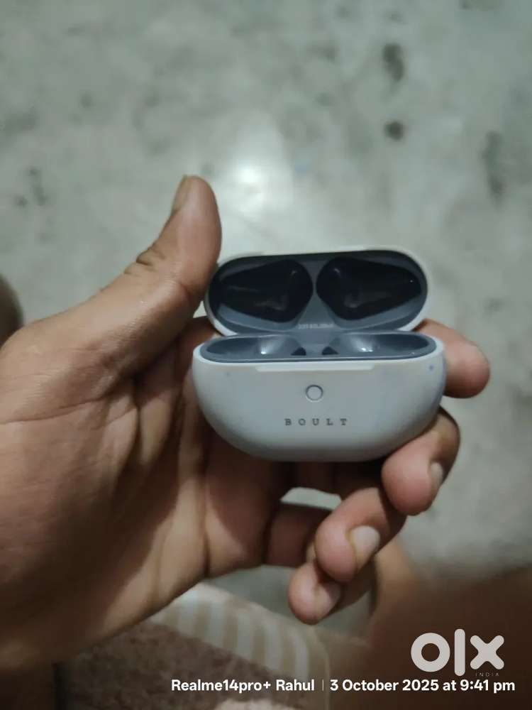 Bluetooth airbuds box
