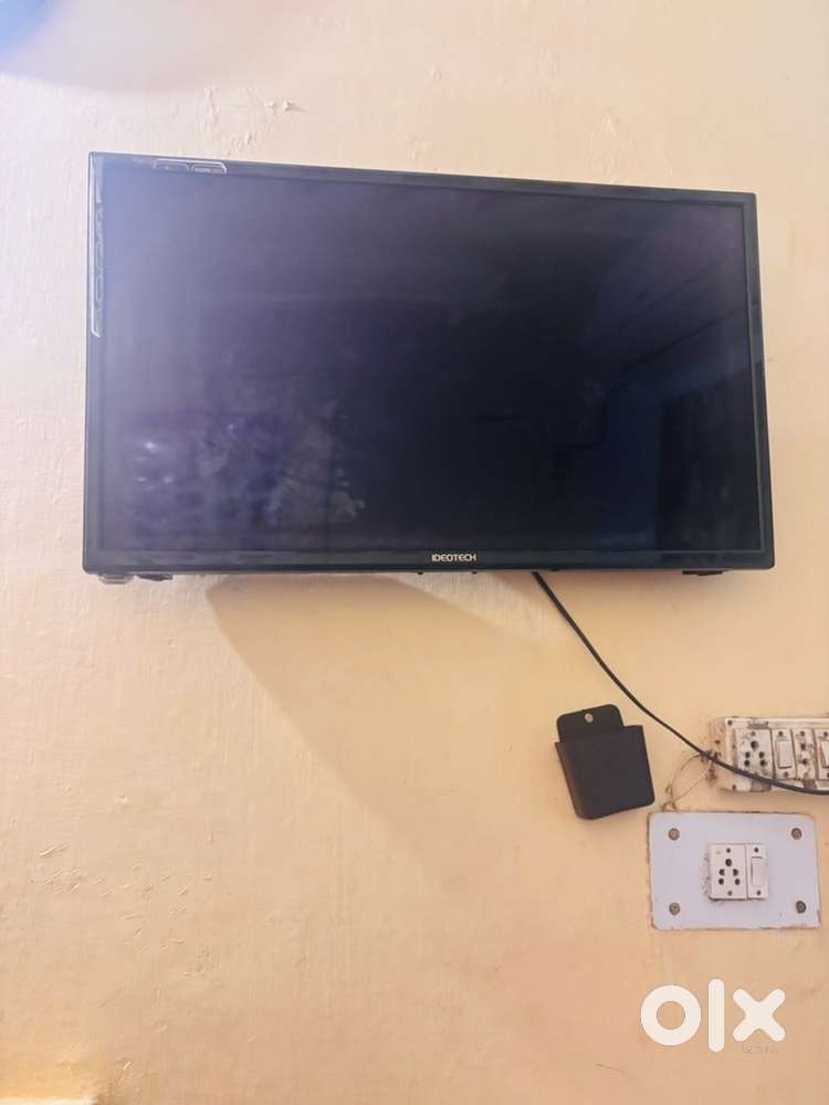32 inch smart TV