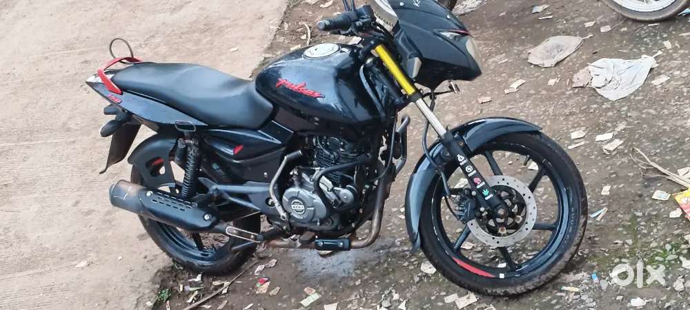 Shoroom condition bike, single use,all documents ok,new tyer