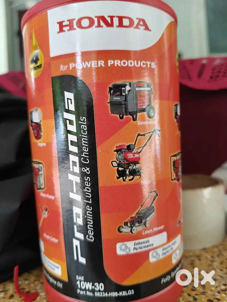 Honda Brush Cutter 4-Stroke Engine Oil for sale.