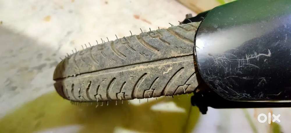 Bajaj Discover 150 running condition with new tyres