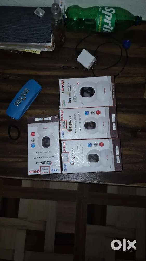 Cp plus ka 4 wireless camera,  1 sim router