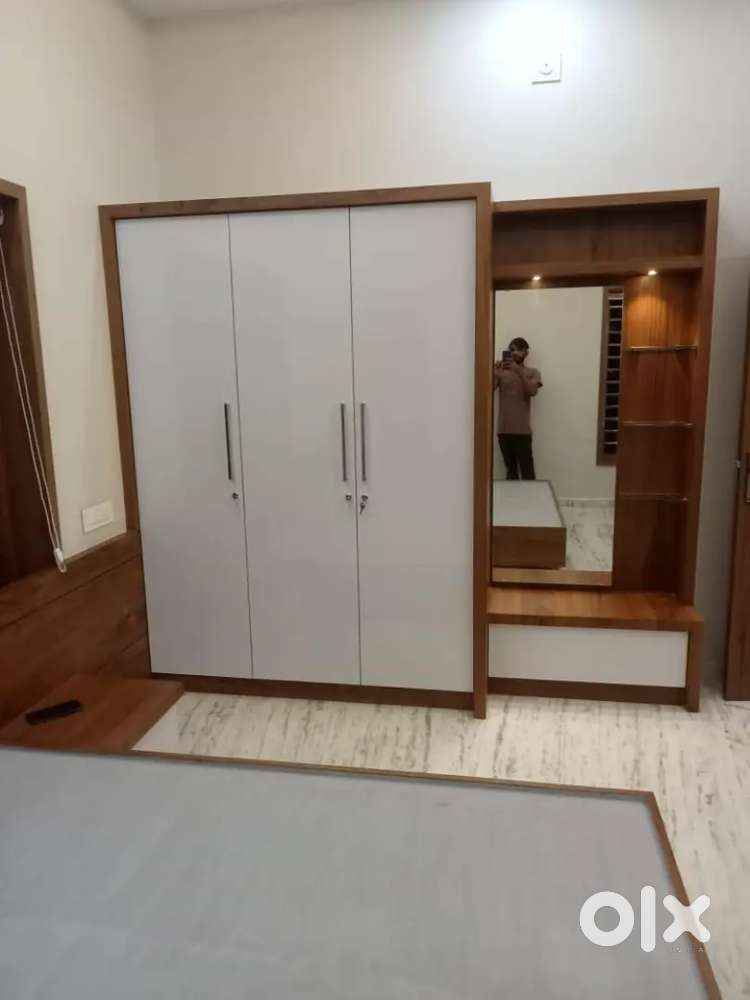 आपके बजेट में फलेट तैयार करके देंगे फर्नीचर कलर्स पीओपी ऐंड ओल वकॅ