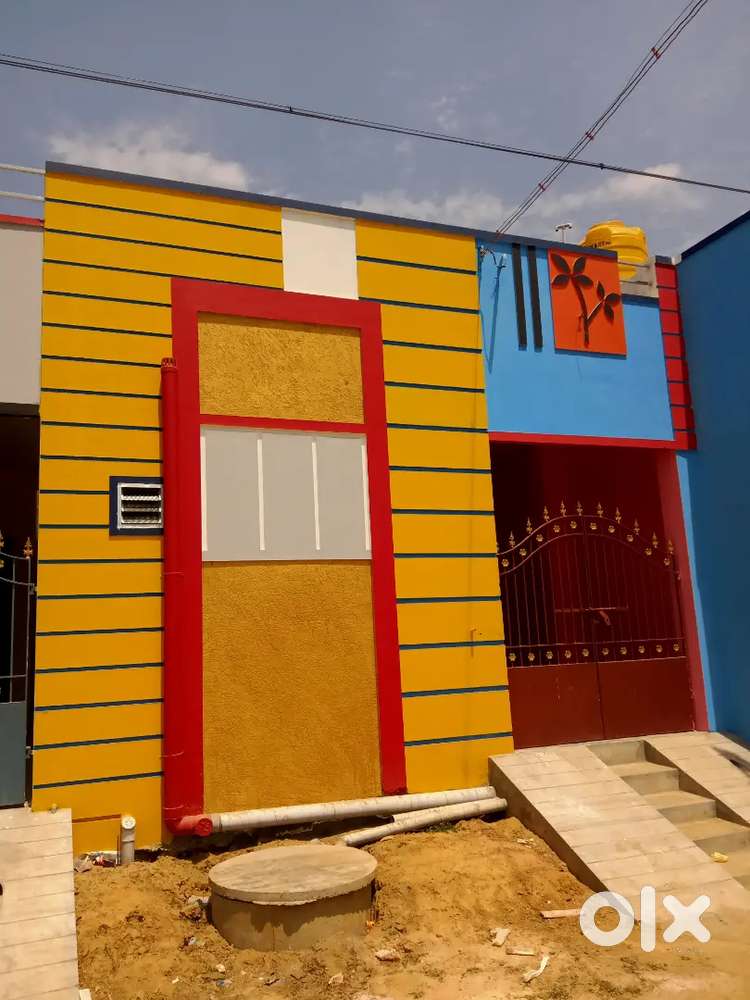 Individual 2bhk house sale in Veppampattu near Sri ram Eng college