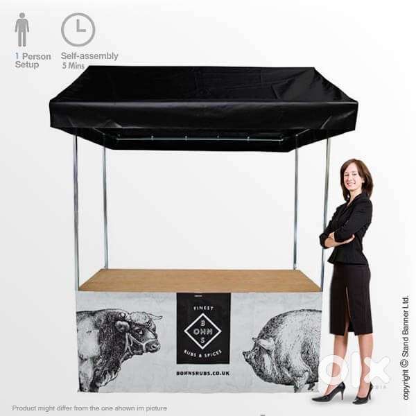 Female employee stall sales in the market area