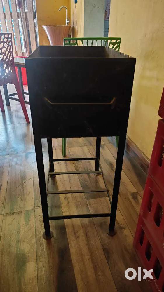 BARBEQUE, TANDOORI , GRILL STAND