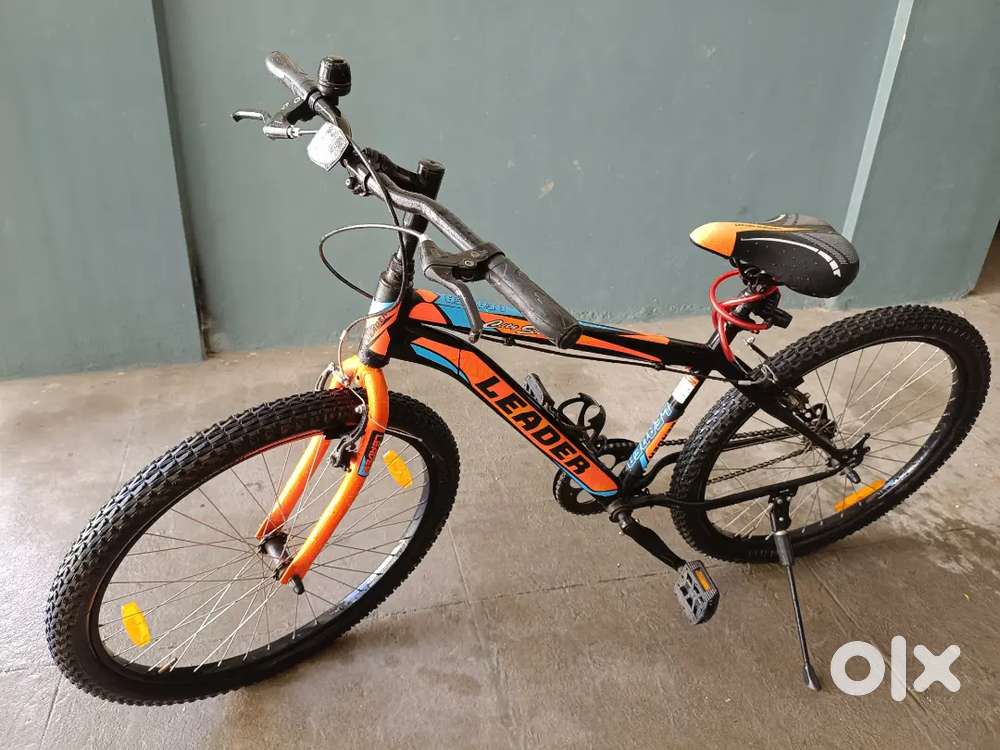 A good condition jindal leader cycle is for sale