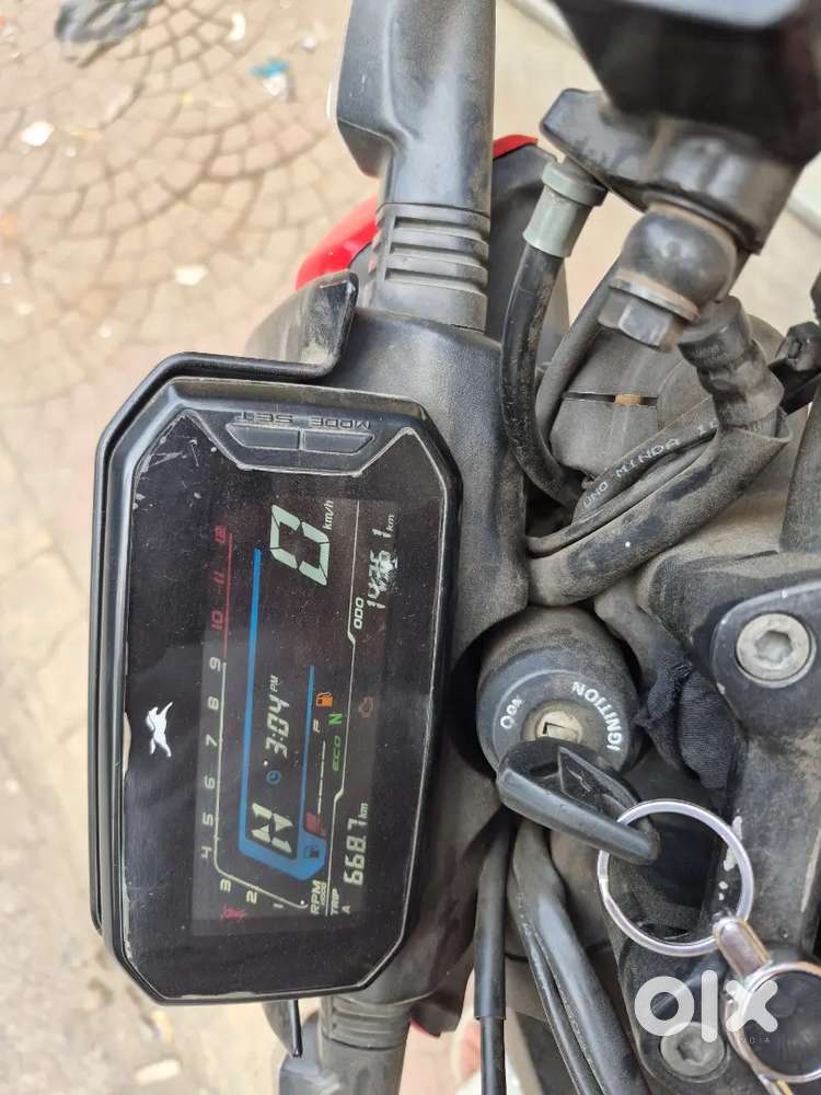 2 key company service record ke sath hai