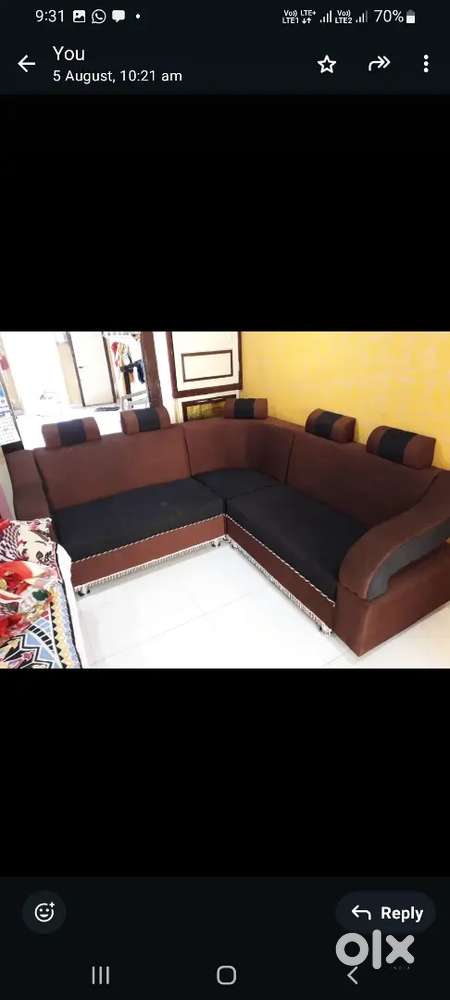 Sofa selling