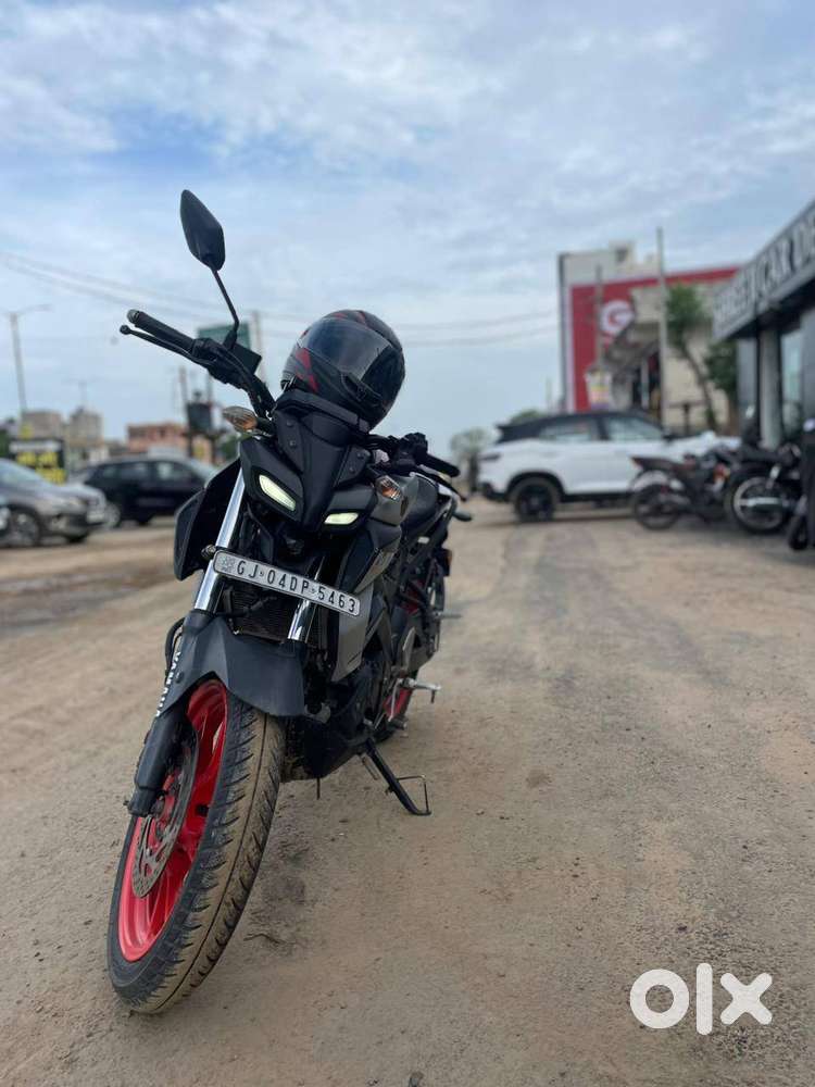 Yamaha MT 15 Ice flue color Single owner