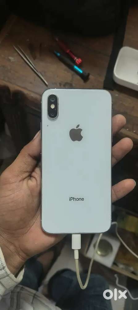 ( i phone xs 256) 8000 fix price