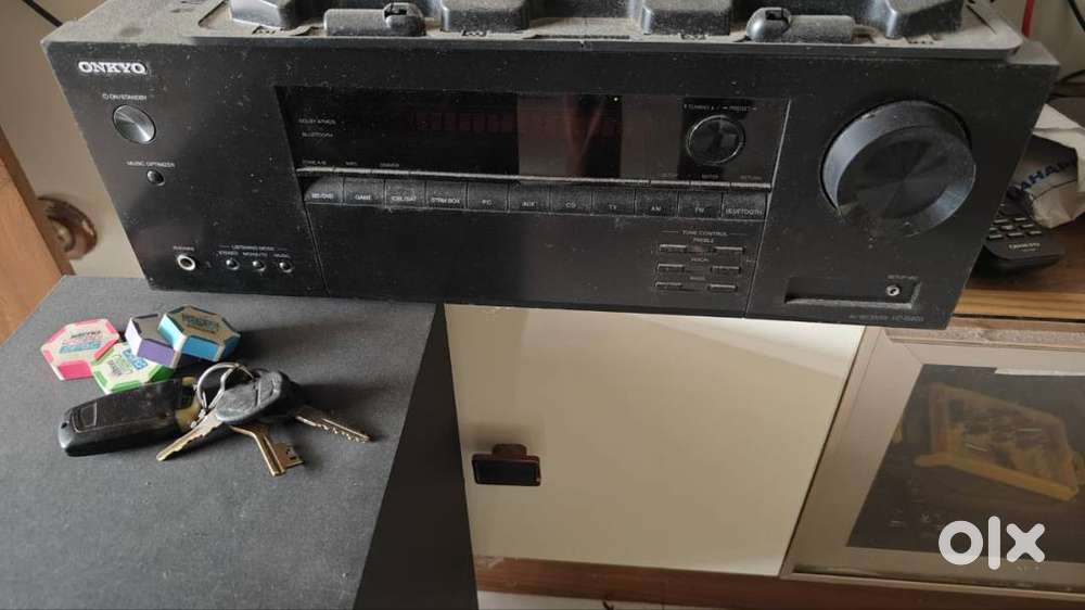 7.1 onkyo Home theater  with speakers