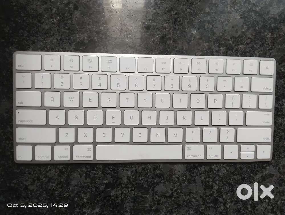 Apple wireless keyboard