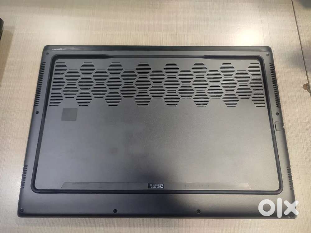 Urgent sale Dell Alienware gaming laptop under warranty