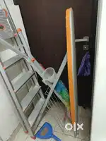 Ironing table