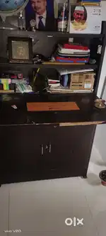 King size bed and study table