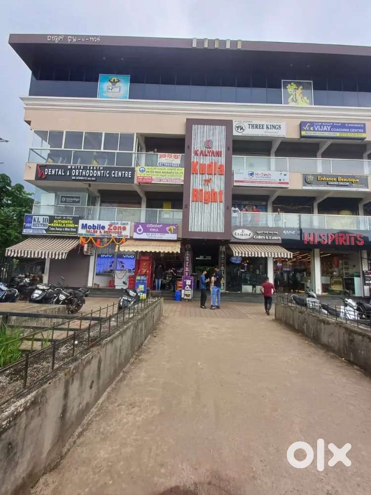 Highway touch shop/office for rent